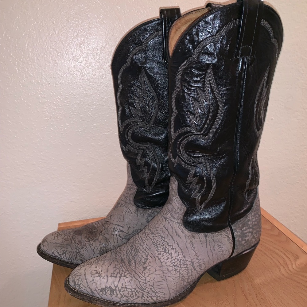 Tony lama boots size 9